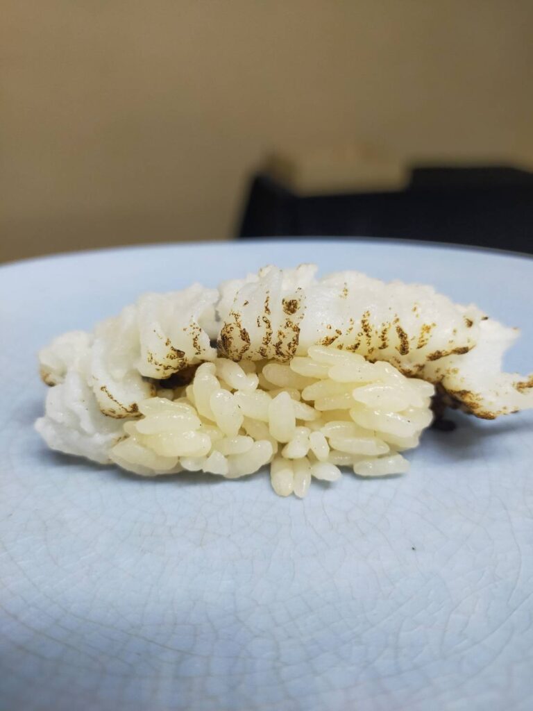 5716
