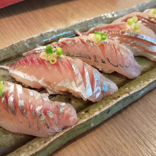 アジの握り 身近な魚にこそ職人の技が光る